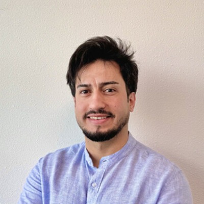 Portret van Enes Demir